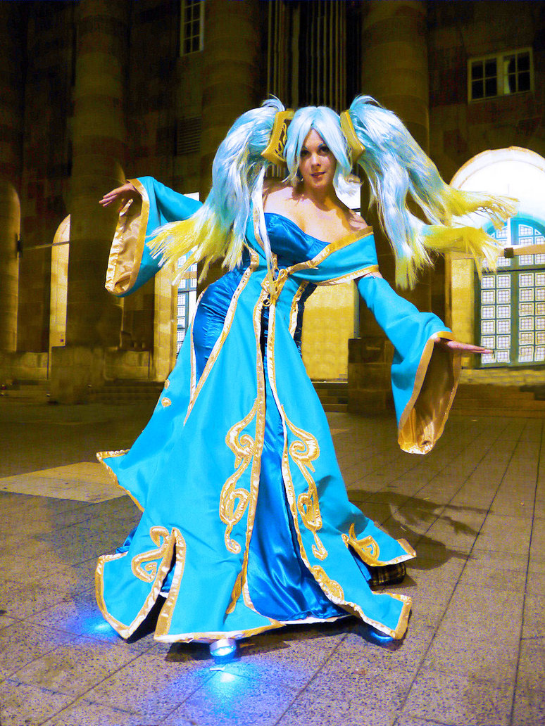 sona league of legends cosplay by eisbaerfussel-d4avnyv